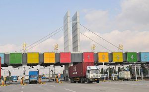 Exportaciones de bienes China a Estados Unidos suben 6%en 2022. China's goods exports to the U.S. to rise 6% in 2022. Les exportations de biens de la Chine vers les États-Unis augmentent de 6% en 2022.