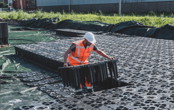 La empresa mexicana Orbia informó que cada vez más enfoca su estrategia de negocio hacia soluciones “human-centered”. The Mexican company Orbia reported that it is increasingly focusing its business strategy towards "human-centered" solutions.
