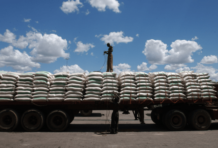 Los precios de las materias primas (no energéticas) han estabilizado un poco, indicó la Coface. The prices of raw materials (non-energy) have stabilized somewhat, Coface said.