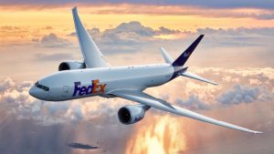 FedEx y UPS dominan carga aérea internacional en México