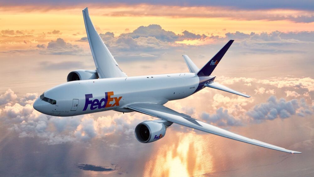 FedEx y UPS dominan carga aérea internacional en México