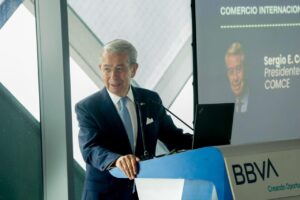 Política comercial dos EUA em 2025 deixa a OMC