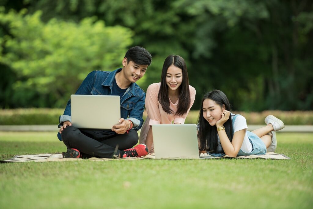 What Should You Know Before Applying for Scholarships Abroad?
