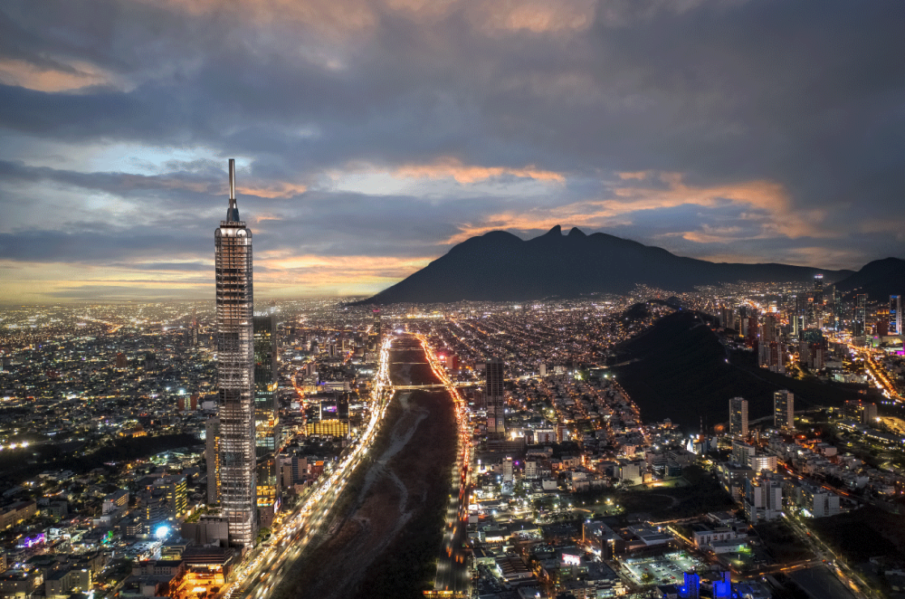 Os 5 arranha-céus mais altos da América: Torre Rise do México em 2º lugar