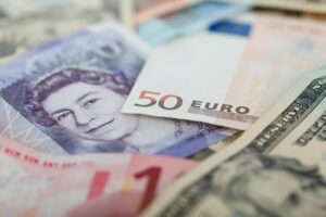 Global overview of Forex trading and stock markets