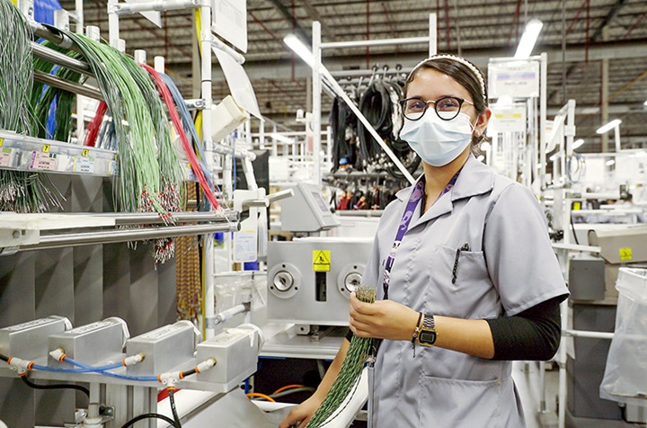 Manufacturing automation: Aptiv reduces labor costs