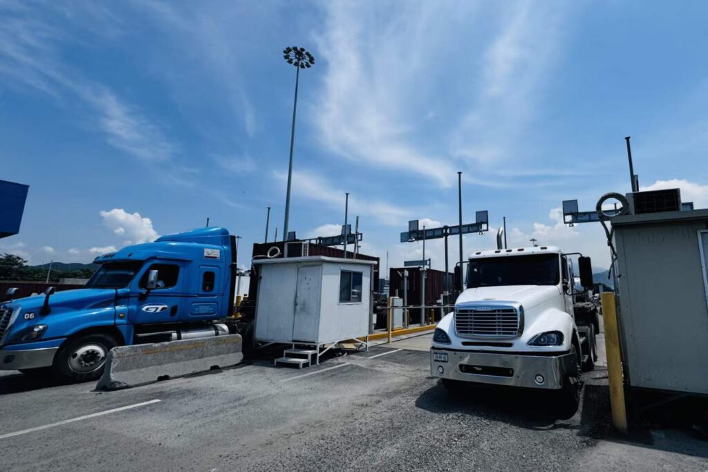 The selection process for customs agents has been on hold since 2023