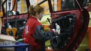 México atrajo 204 proyectos de inversión automotriz en 2025: AMIA